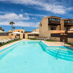 sunset-beach-4-bedroom-villa-200m-to-beachfast-wifi.in-canary-islands.com/